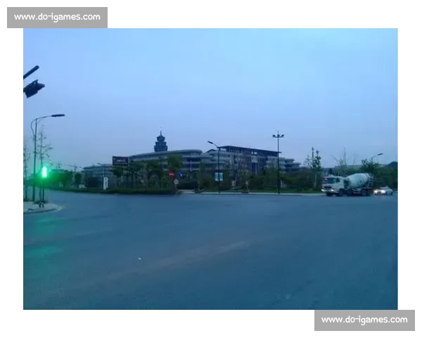 夜骑西湖：杭州青年的浪漫通勤美学