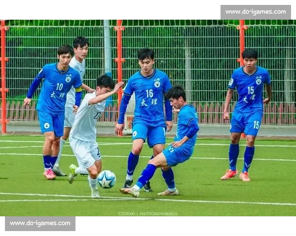 太原理工大学勇夺 2025 全国大学生足球联赛季军